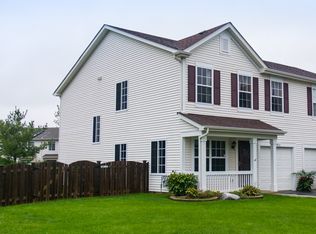 1411 Dahlgren Ln, Minooka, IL 60447