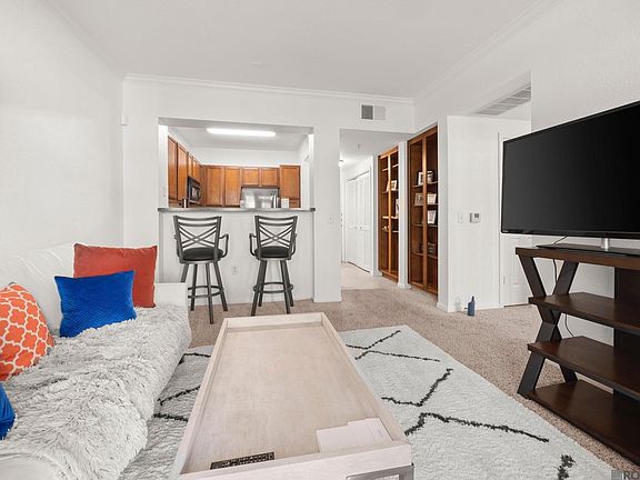 3rd image of 6765 Corporate Blvd APT 9105