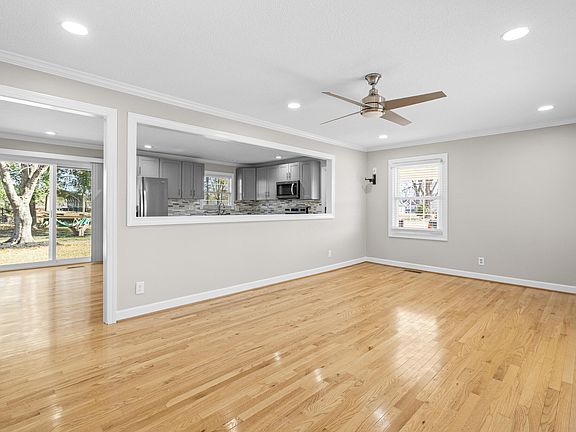 2nd image of 3760 Wakefield Ln