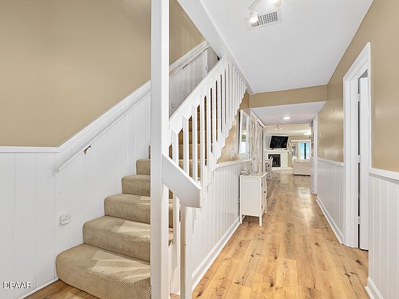 3rd image of 4421 S Atlantic Ave #B6-60