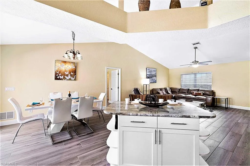 4 bed, 2.0 bath, 1711 sqft, $3,600 — Photo 4