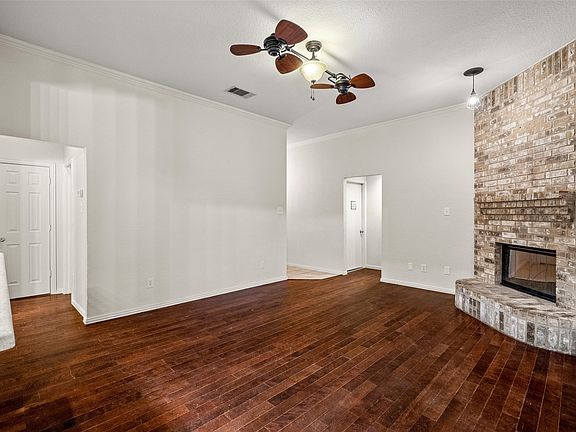 4th image of 9216 Harvard Ave