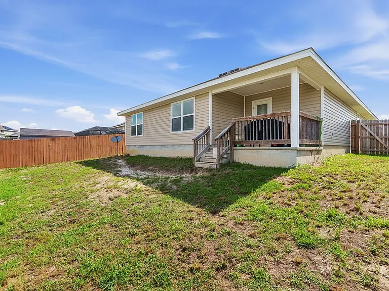 5809 Tiagra Dr — Photo 2