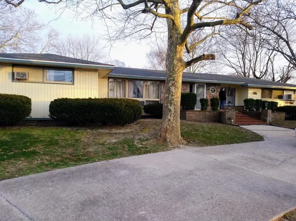 210 S Railroad Ave, Rio Grande, NJ 08242