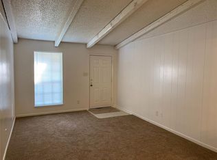 1908 Starling Ct, Cleburne, TX 76033