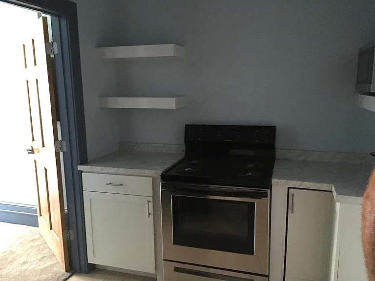 138 N Jackson St #1 — Photo 9