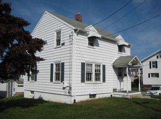 11 W Elm Ave, Hanover, PA 17331
