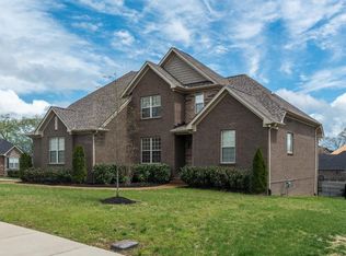 1021 Sierra Gorda Dr, Gallatin, TN 37066
