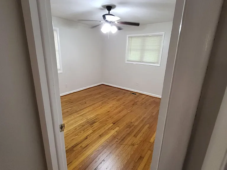 1858 Cascade St — Photo 16