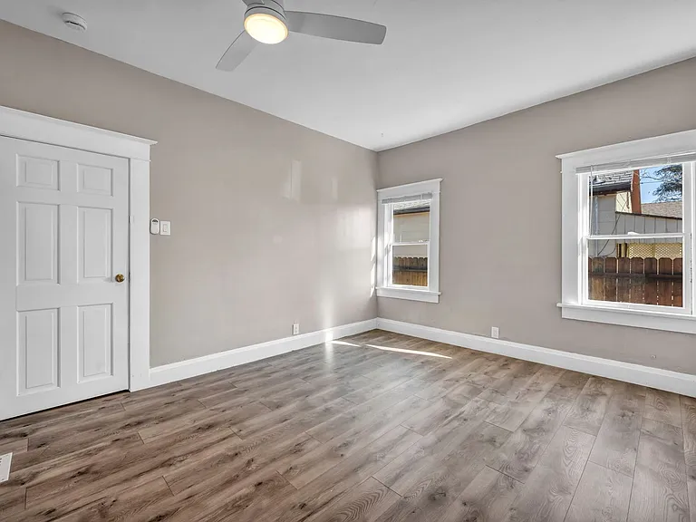 1637 C St — Photo 22