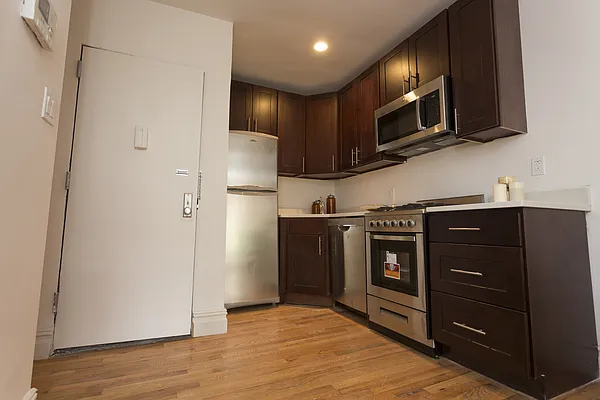 Rented by Westminster Management | media 28