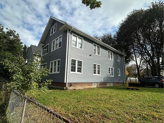 3rd image of 45 Mohawk St #1