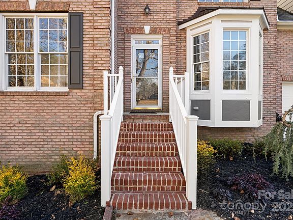 2nd image of 7735 Beaker Ct