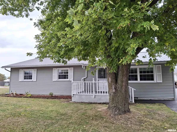 717 S 6th Ave, Canton, IL 61520