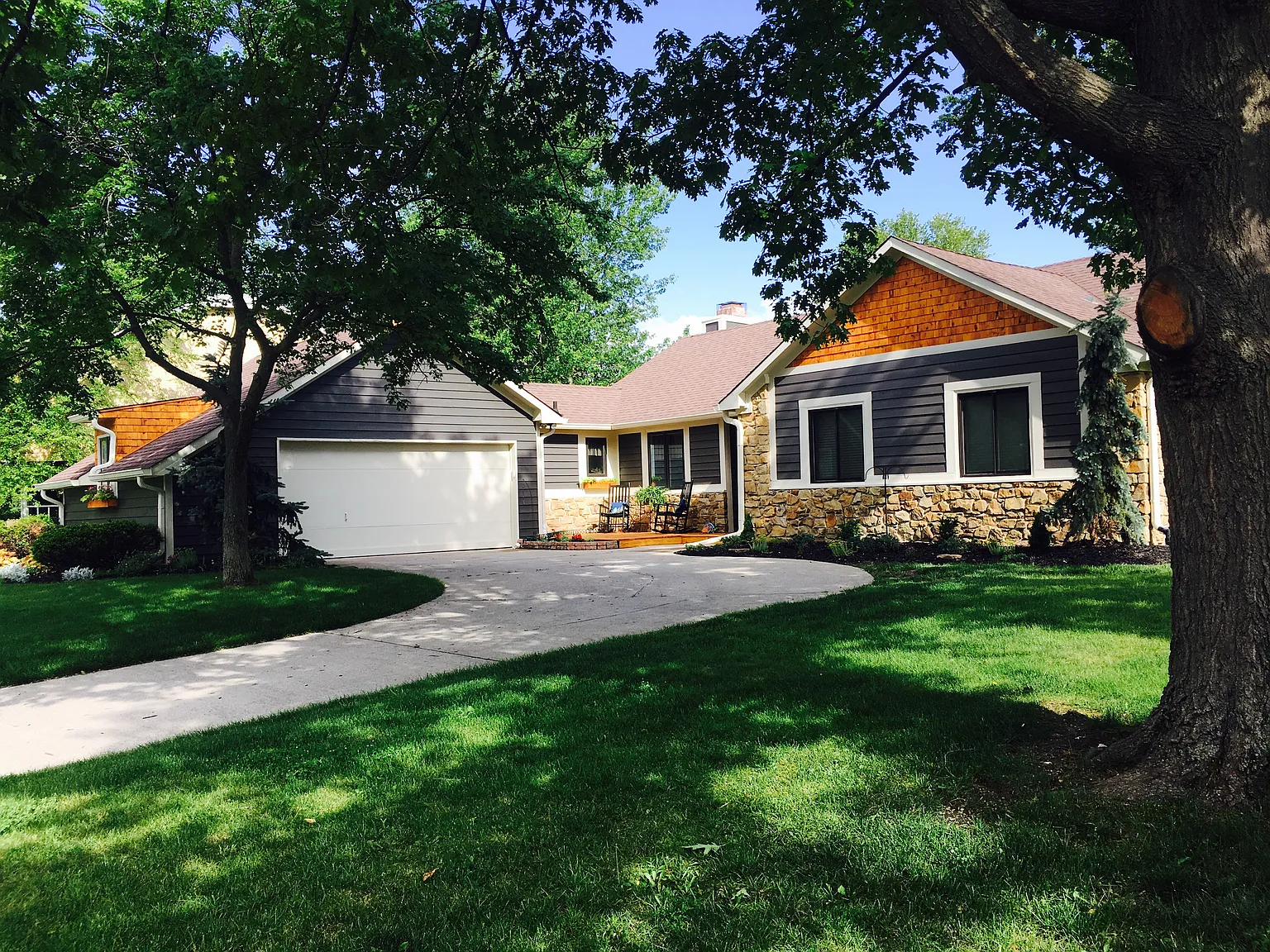 8016 Tanager Ln photo 1