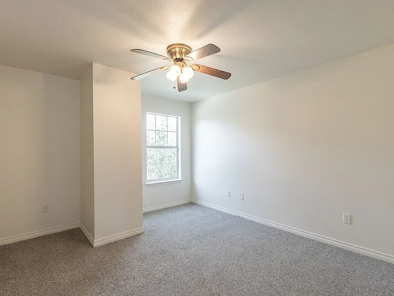 3310 Silver Oaks Dr — Photo 39