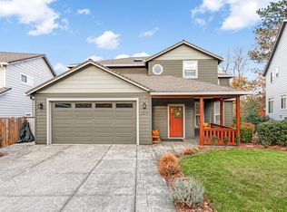 1879 Summer Pl, Talent, OR 97540