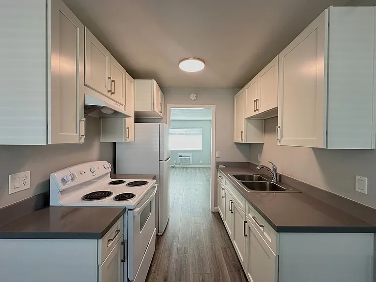 515 Camanche Lane - Summer Gardens Apartments — Photo 30