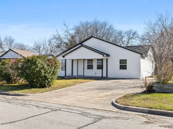 7813 Corina Dr, White Settlement, TX 76108