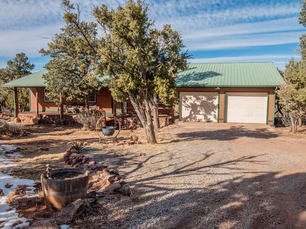 25 Montano Colorado Rd, High Rolls Mountain Park, NM 88325