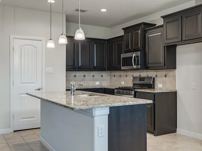 9921 Wynndel Trl — Photo 10