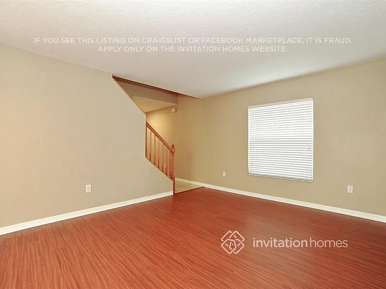 3328 Thistledown Ln — Photo 2