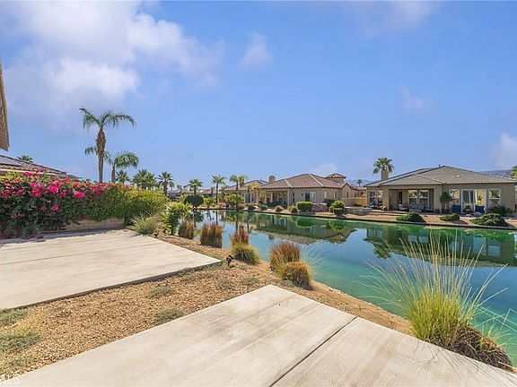 2nd image of 7 Lake Como Ct