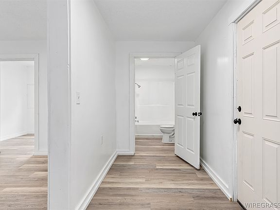 17th image of 410 S College St