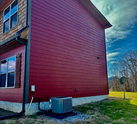 4th image of 3863 Holders Grove Rd