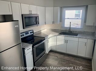 127 E 35th St #9334365, Davenport, IA 52806