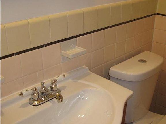 3rd image of 3347 Indian Queen Ln Floor 1