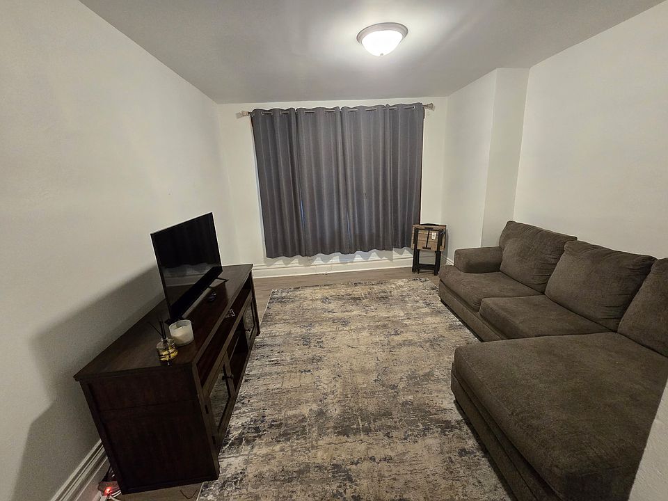 Family Room.