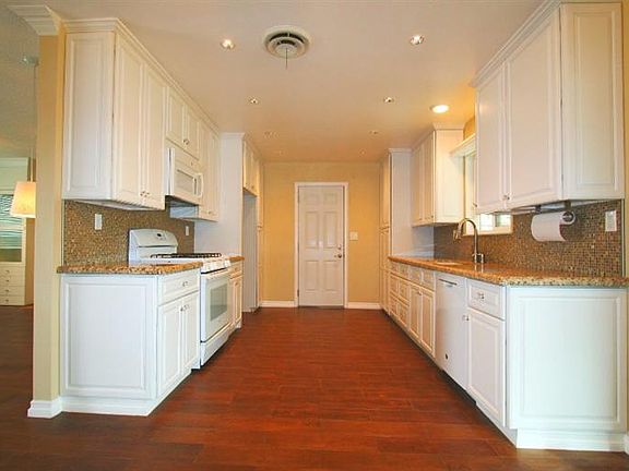 5th image of 37165 Tripoli Ave
