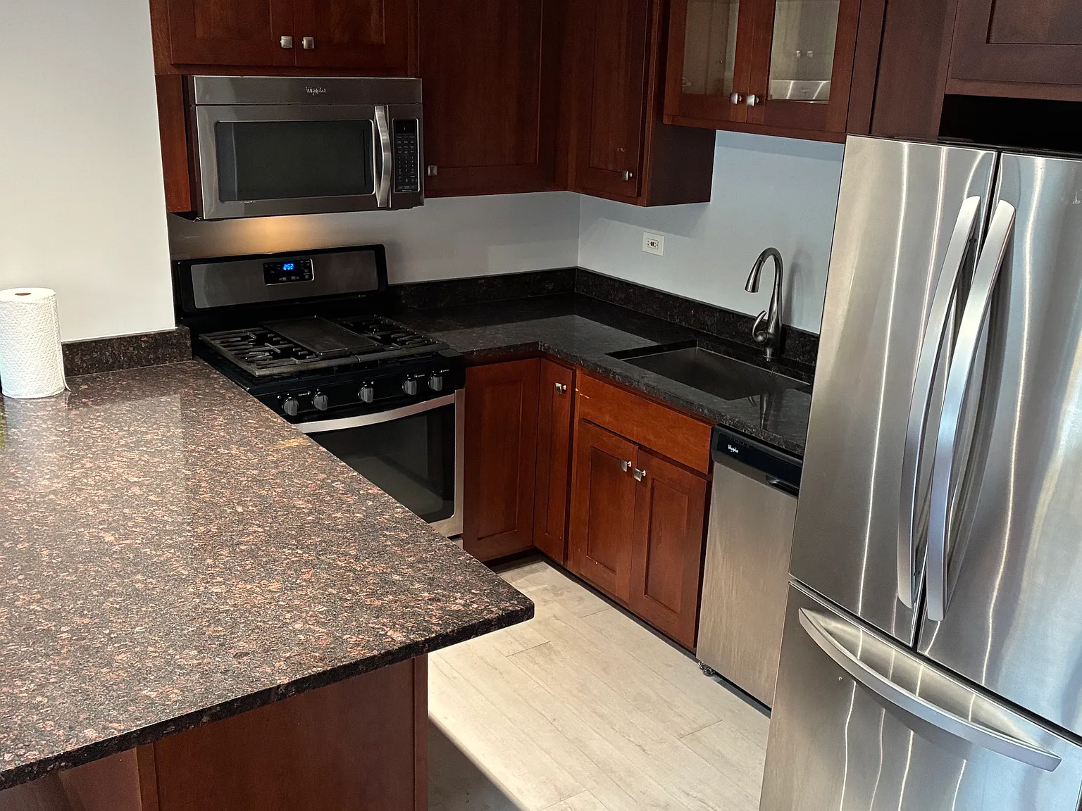 1 bed, $1,400 — Photo 2