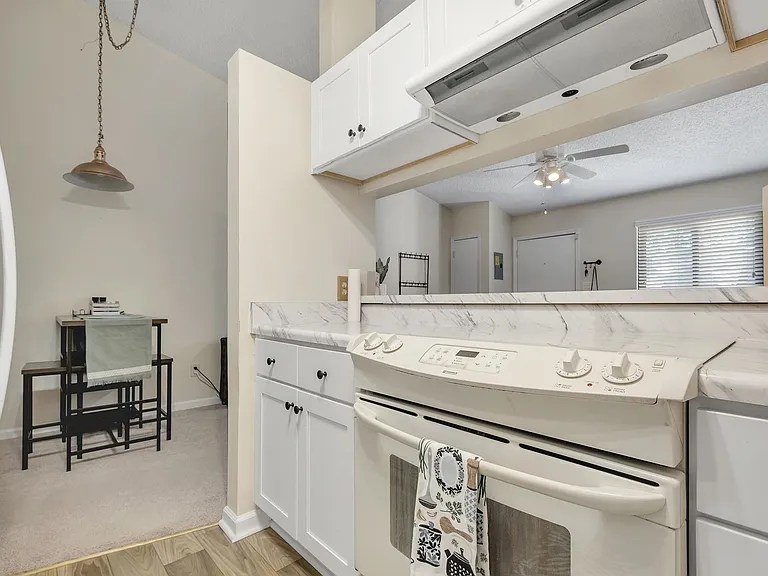 2203 Sandpiper St — Photo 11