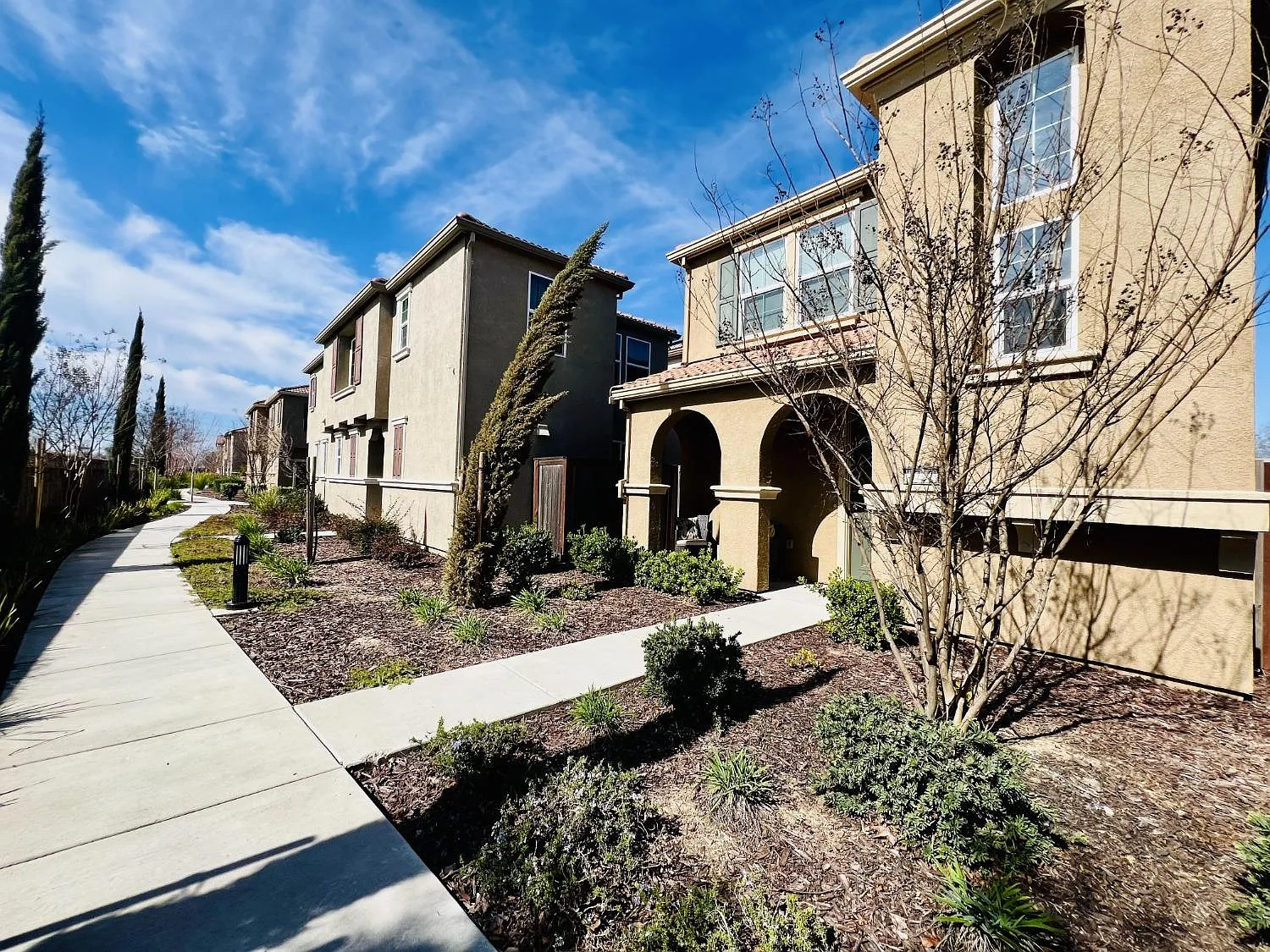 4722 Ocean Ln photo 1