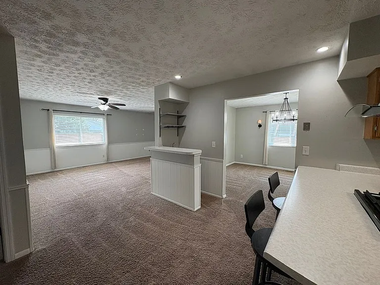 2087 Granada Dr — Photo 30