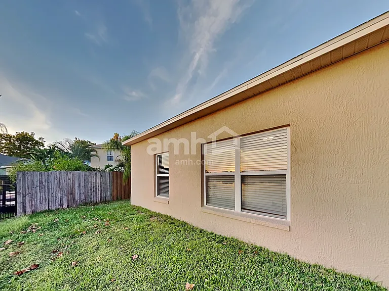 4470 Waterside Pointe Cir — Photo 18