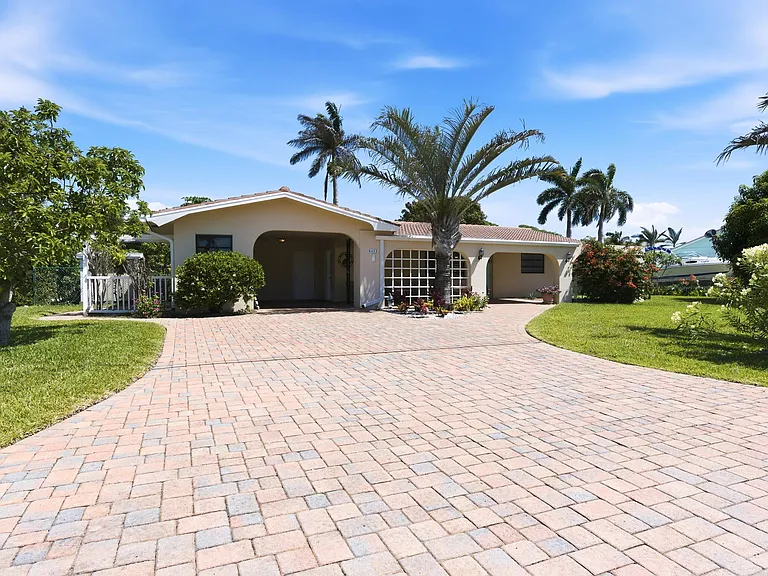 8455 SE Palm St — Photo 32