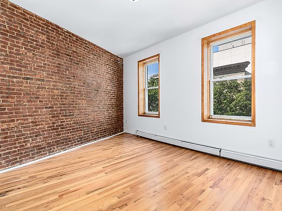 3rd image of 578 Lincoln Pl