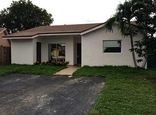 13881 SW 44th Ter, Miami, FL 33175