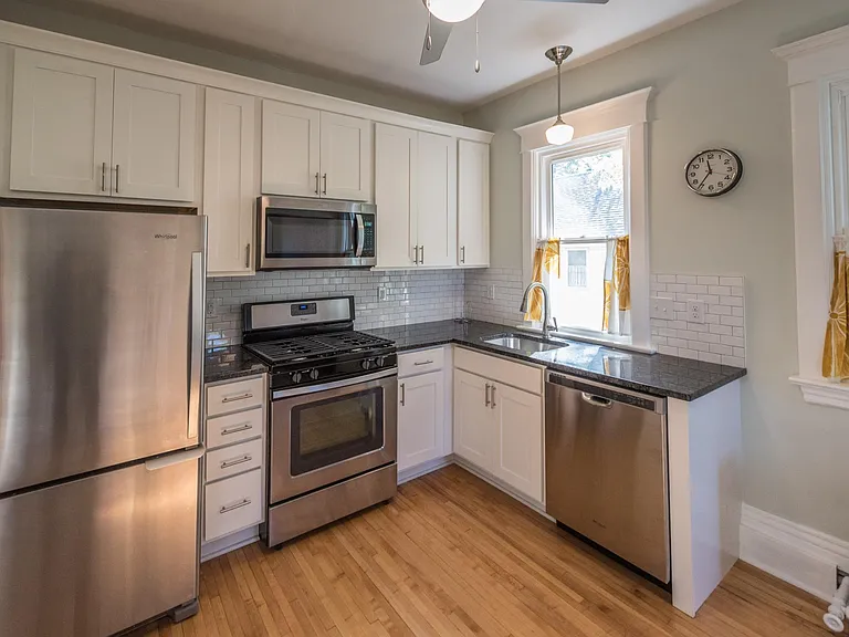 3204 Park Ave #2 — Photo 22
