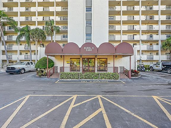 2nd image of 5900 NW 44th St APT 704