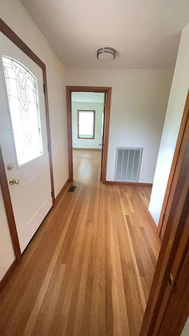 Beautiful 4BR Huntsville Home Near Downtown — Photo 2