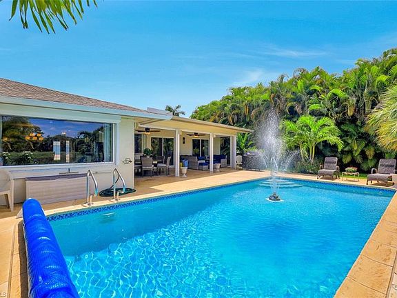 2nd image of 2761 Longboat Dr