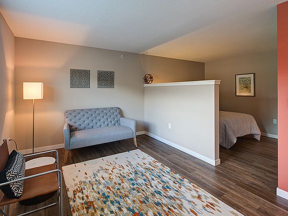 3rd image of 1305 Madison St APT 106