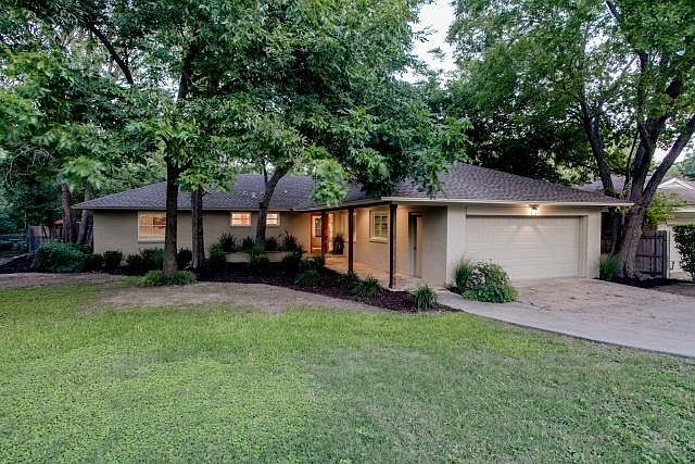 1st image of 9756 Twin Creek Dr