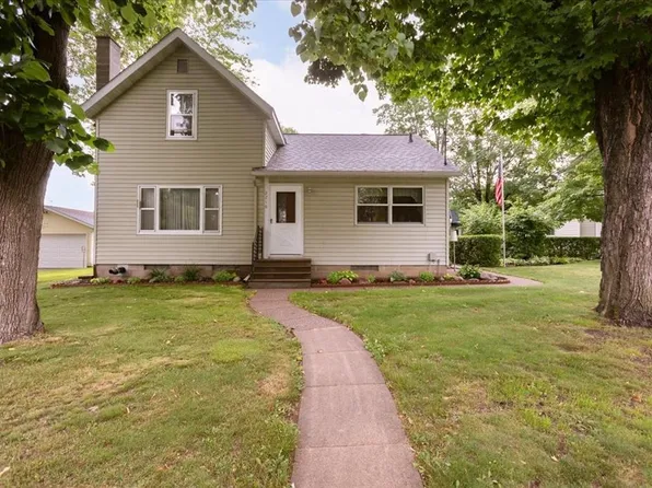 2216 3rd Street, Menomonie, WI 54751