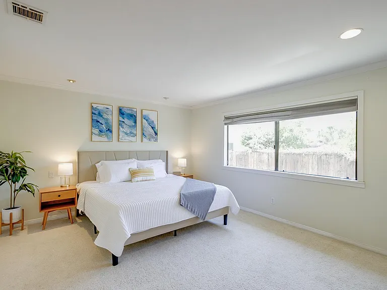25425 Mandarin Ct — Photo 35