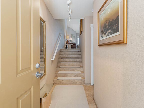 3rd image of 5829 NE 75th St #444